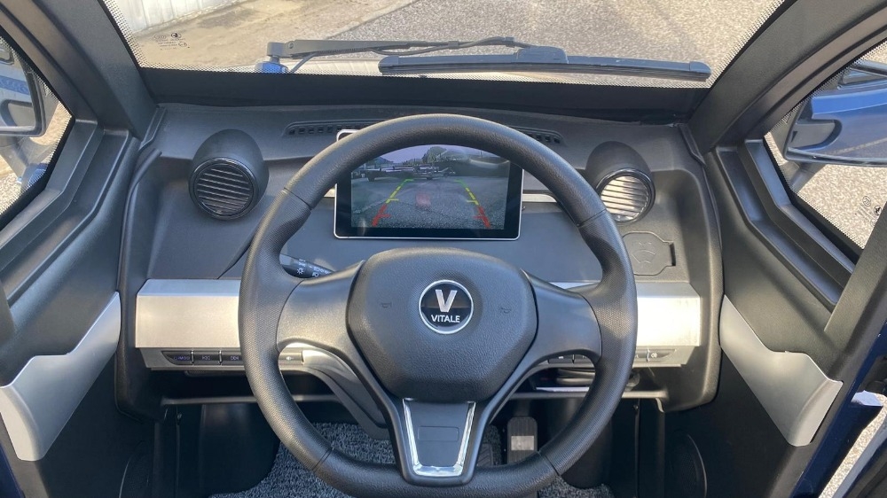 Le auto senza patente con il volante
